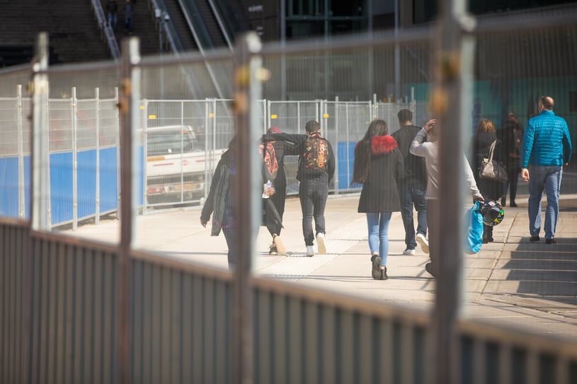 Personen Tore heras mobilzaun
